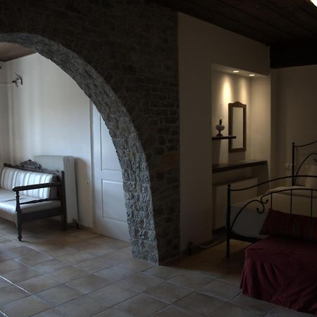 Aparthotel Αργουλιάς à Tzermiádon Extérieur photo
