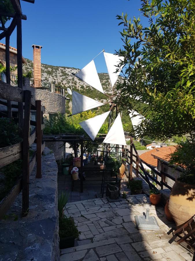 Aparthotel Αργουλιάς à Tzermiádon Extérieur photo