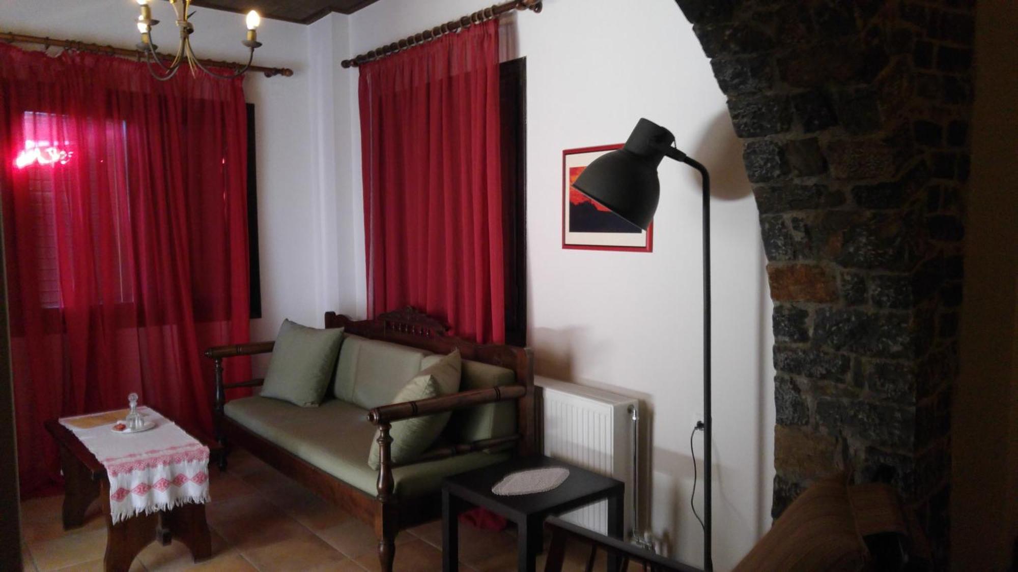 Aparthotel Αργουλιάς à Tzermiádon Extérieur photo